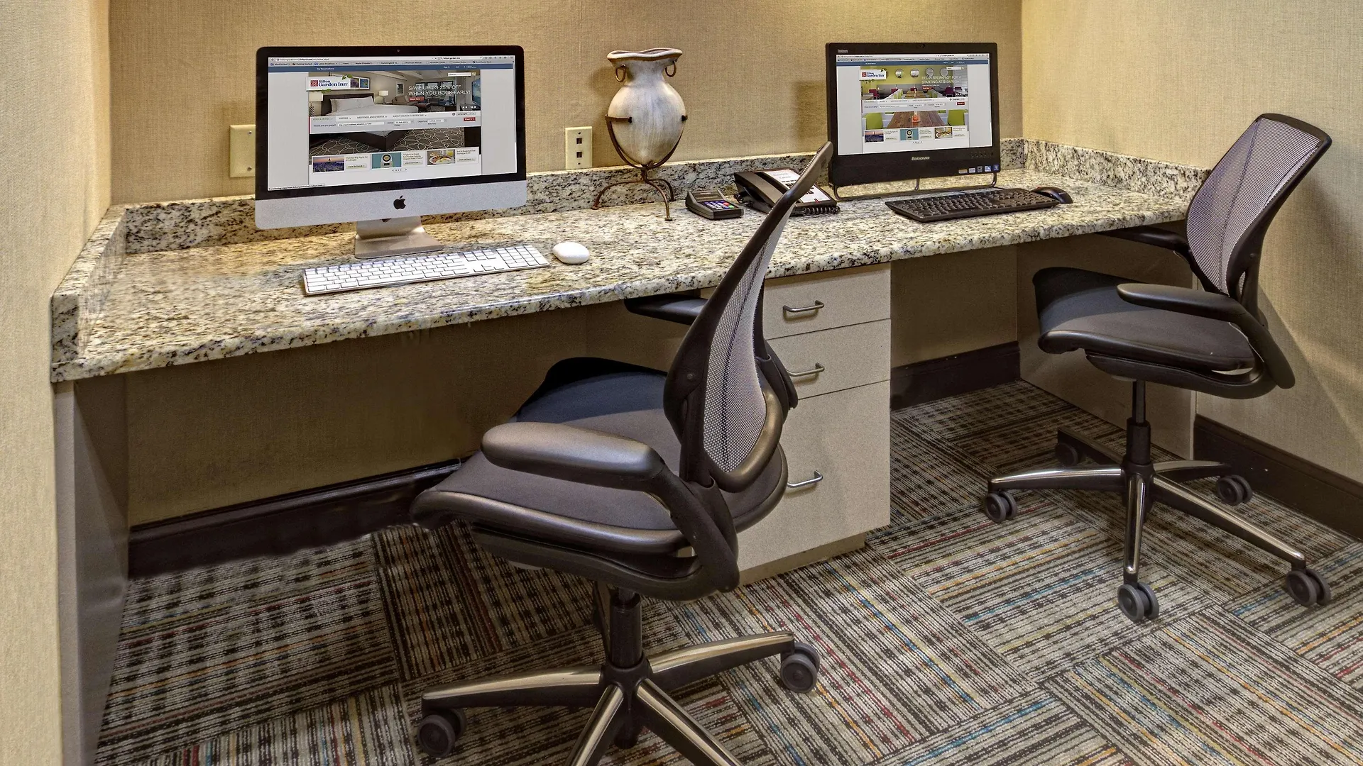Hilton Garden Inn Nashville Airport Hotel